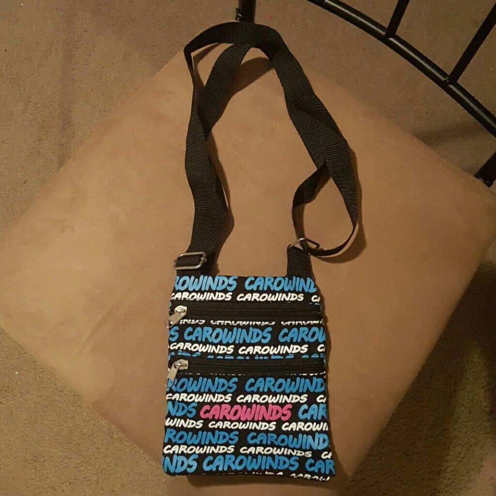 Carowinds Crossbody Bag